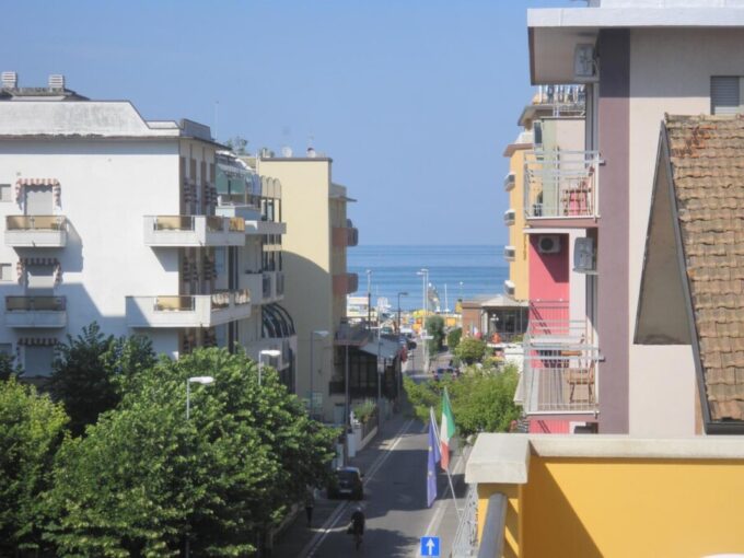 Affittasi Hotel 2 Stelle A Rimini Sud – 200 Mt Dal Mare3