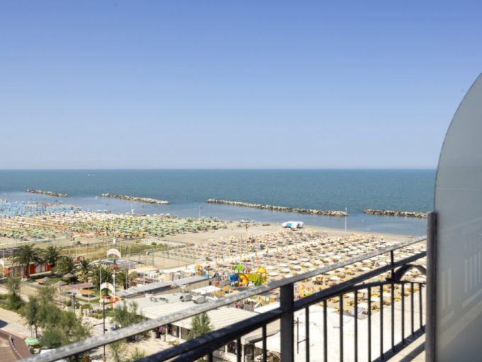 Complesso Hotel 3 Stelle A Rimini Nord.