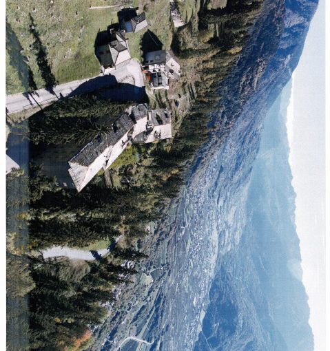 Vendesi Complesso Immobiliare A Sondrio In Valtellina.